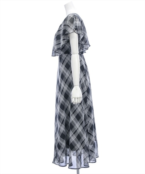 CLEAR BASIC（クリアベーシック）の「フロントギャザーフレアスリーブワンピース[大人 フェミニン 上品]≪新作≫（ワンピース・レディース・オフホワイト/ブラック・PF/F）」の9枚目の写真