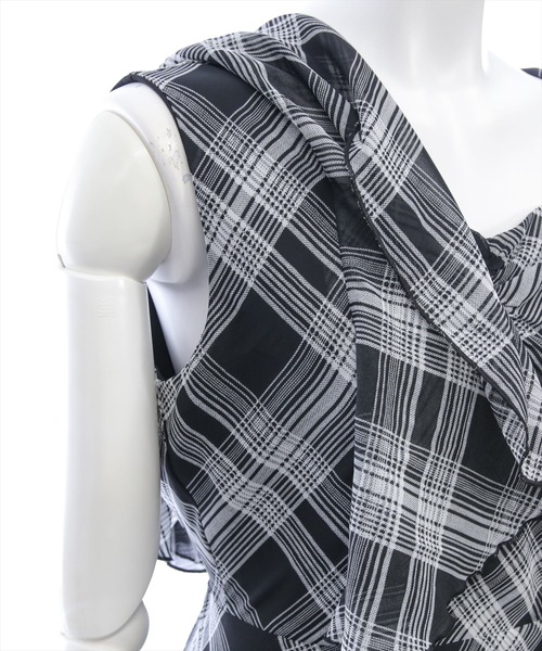 CLEAR BASIC（クリアベーシック）の「フロントギャザーフレアスリーブワンピース[大人 フェミニン 上品]≪新作≫（ワンピース・レディース・オフホワイト/ブラック・PF/F）」の17枚目の写真