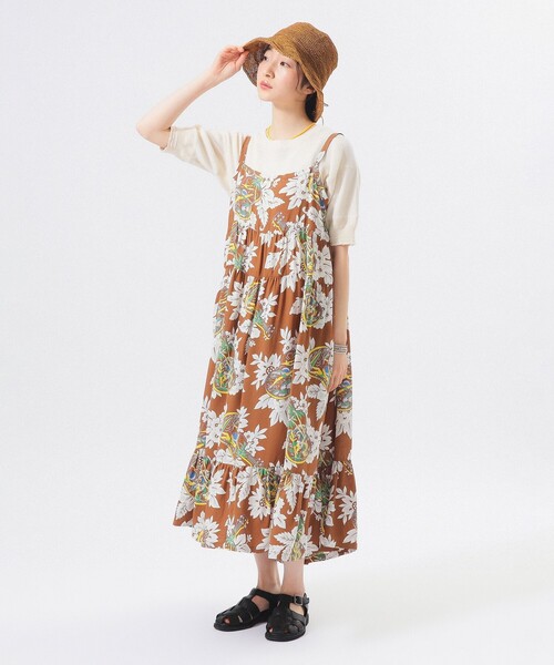 SUN SURF（サンサーフ）の「【8/6再値下げ】【別注】SUN SURF / ノースリーブ キャミ ワンピース（ワンピース・レディース・ブラウン/ネイビー・ONE SIZE）」の2枚目の写真