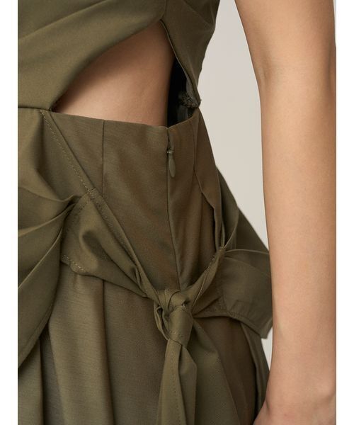 SNIDEL（スナイデル）の「スイッチングキャミワンピース（ワンピース・レディース・カーキ/ブラック/グレー・1/0）」の11枚目の写真