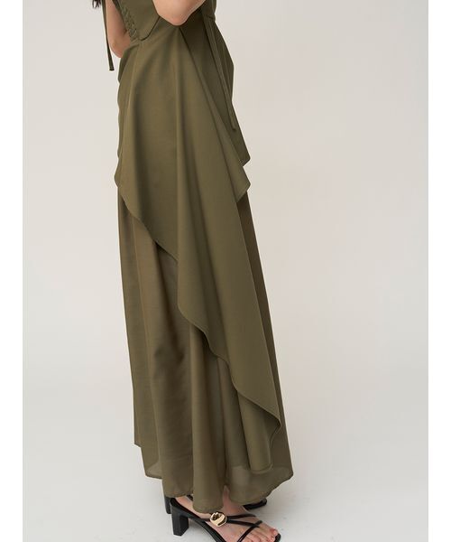 SNIDEL（スナイデル）の「スイッチングキャミワンピース（ワンピース・レディース・カーキ/ブラック/グレー・1/0）」の14枚目の写真