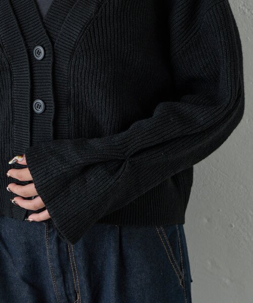 goocy（グーシー）の「7G重ねリブＶネックカーディガン（カーディガン/ボレロ・レディース・ブラック/グレー・FREE）」の18枚目の写真