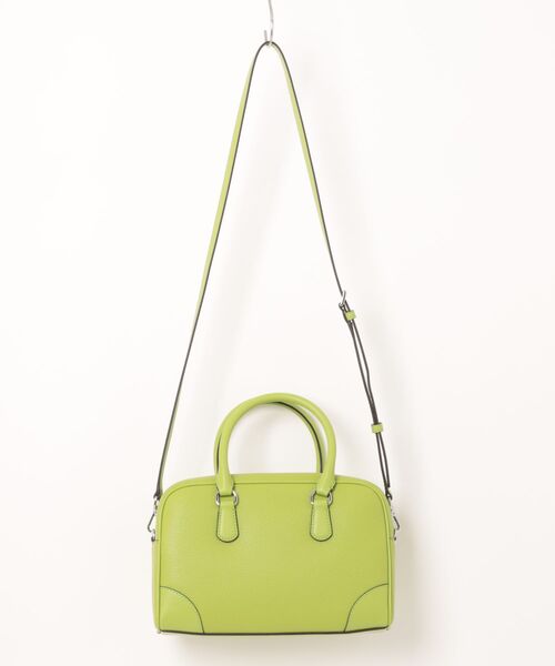 MICHAEL KORS(マイケルコース)の「THOMPSON ぺブル レザー ダッフル サッチェル ミディアム(ハンドバッグ・レディース・ライム・FREE)」の2枚目の写真