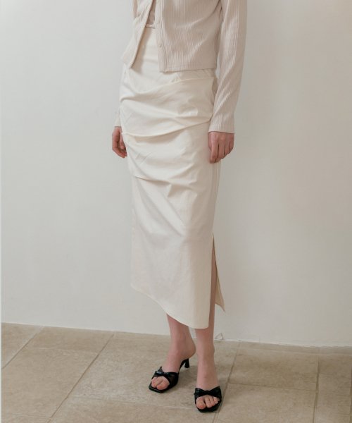 REORG(リオルグ)の「BATD LOTS SHIRRING SKIRT CREAM(スカート・レディース・その他・SMALL/MEDIUM/LARGE)」の1枚目の写真