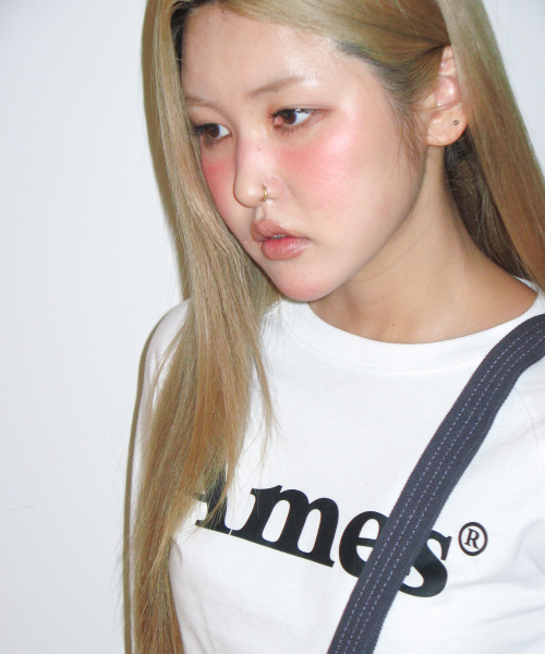 AMESWORLDWIDE(アメスワールドワイド)の「BASIC LOGO LONGSLEEVE TEE WHITE(Tシャツ/カットソー・レディース・その他・SMALL/MEDIUM/LARGE)」の7枚目の写真