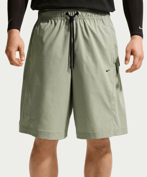 NIKE(ナイキ)の「NIKE AS M NK UV TECH HELIOS SUN SRT / ナイキ UV テック ヘリオス サン ショート 【SP】(その他パンツ・メンズ・ブラック/ライトカーキ・S/M/L/XL/XXL)」の2枚目の写真