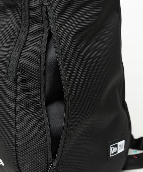 NEW ERA(ニューエラ)の「NEW ERA/ニューエラ Body Bag 8L(ボディバッグ/ウエストポーチ・メンズ・ブラック・FREE)」の10枚目の写真
