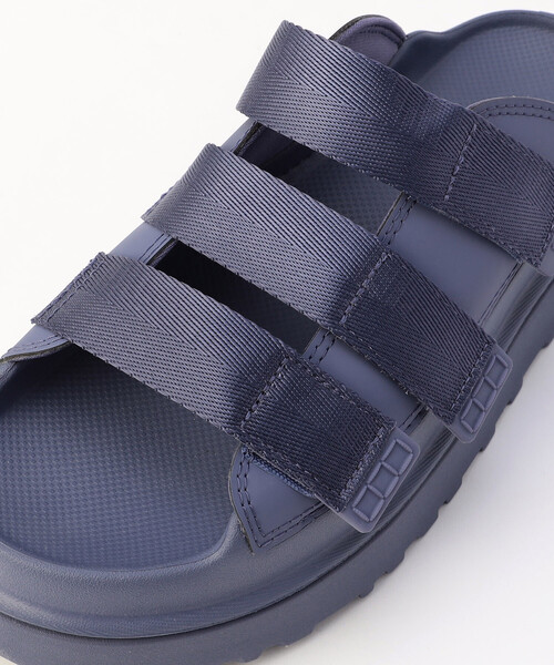 FREAK'S STORE（フリークスストア）の「限定展開 UGG/アグ W GOLDENGLOW SLIDE/ウィメンズ ゴールデングロウ スライド[6~8サイズ展開]（サンダル・レディース・ブラック/ベージュ/ブルー・8/6/7）」の9枚目の写真