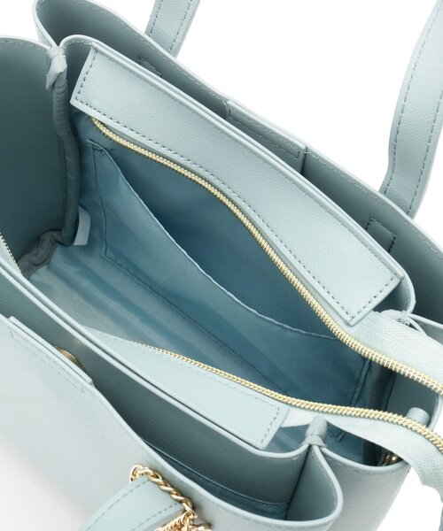 ITS'DEMO（イッツデモ）の「フラワーチャーム付2WAYトート（ハンドバッグ・レディース・サックスブルー/アイボリー・00）」の16枚目の写真