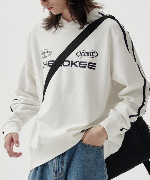 JEEP(ジープ)の「チェロキー レーシング Vネック スウェット (JP5TSU827WH)(スウェット・レディース・その他・LARGE/MEDIUM/SMALL/X-LARGE)」の5枚目の写真