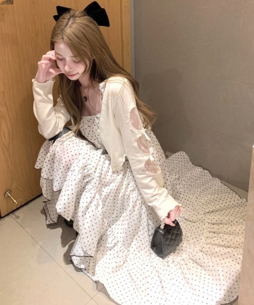 ViViDAY(ビビデー)の「【ウエストリボン付き】ドット柄ノースリーブワンピース(ワンピース・レディース・ホワイト/アイボリー/ブラック・M)」の8枚目の写真