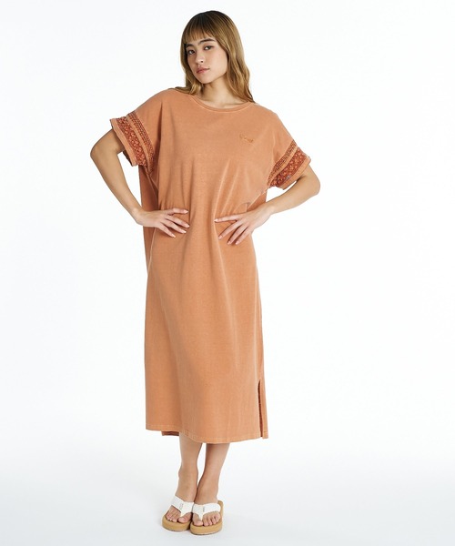 ROXY(ロキシー)の「ROXY HORIZON DRESS ワンピース 【2026年夏モデル】/ロキシーロングワンピ(ワンピース・レディース・ブラック/ベージュ/オレンジ・LARGE/MEDIUM/SMALL)」の3枚目の写真