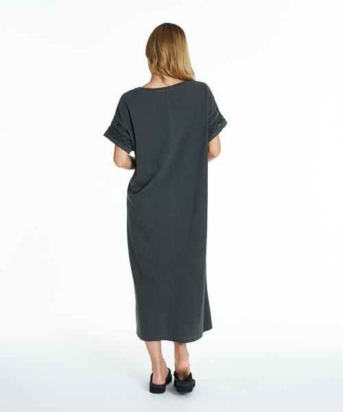 ROXY(ロキシー)の「ROXY HORIZON DRESS ワンピース 【2026年夏モデル】/ロキシーロングワンピ(ワンピース・レディース・ブラック/ベージュ/オレンジ・LARGE/MEDIUM/SMALL)」の11枚目の写真