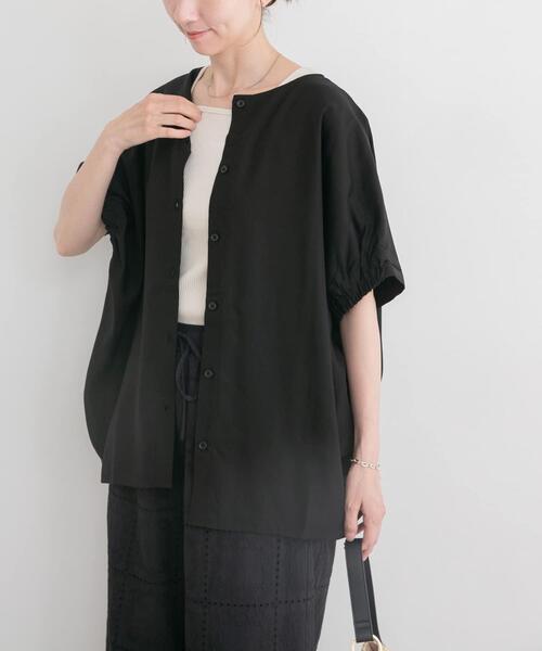 ITEMS URBANRESEARCH(アイテムズ アーバンリサーチ)の「REFINED LINEN ドルマンブラウス(シャツ/ブラウス・レディース・ブラウン/ブラック/オフホワイト・FREE)」の17枚目の写真