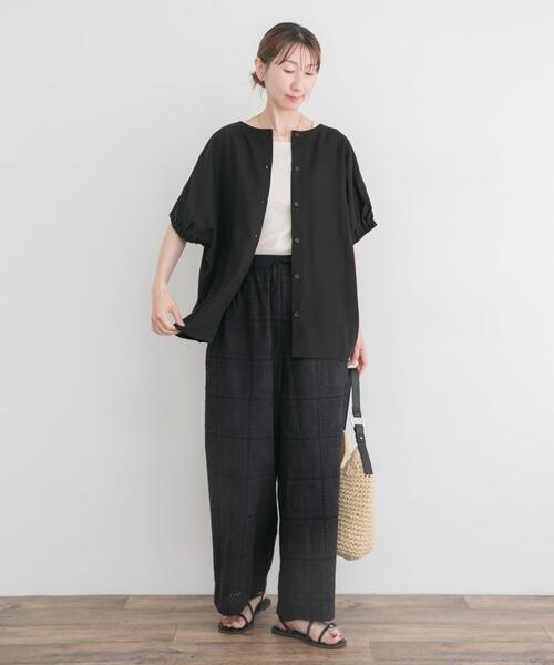 ITEMS URBANRESEARCH(アイテムズ アーバンリサーチ)の「REFINED LINEN ドルマンブラウス(シャツ/ブラウス・レディース・ブラウン/ブラック/オフホワイト・FREE)」の16枚目の写真