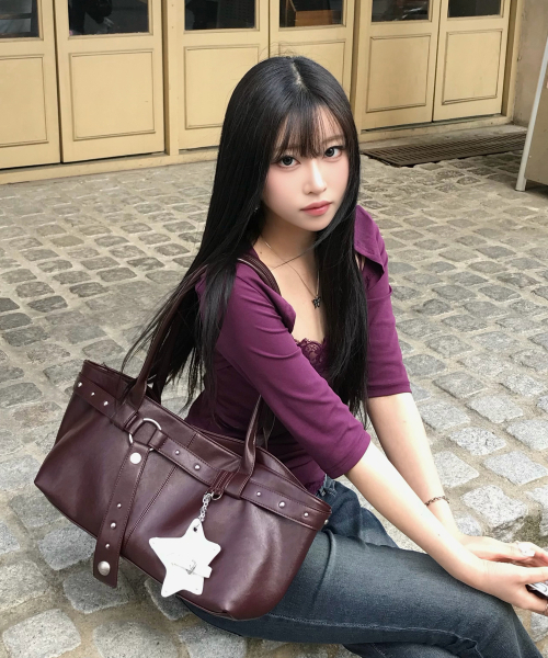 RAIMENT（レイメント）の「Stud Strap Boat Bag_Red Brown（ショルダーバッグ・レディース・その他・FREE）」の2枚目の写真