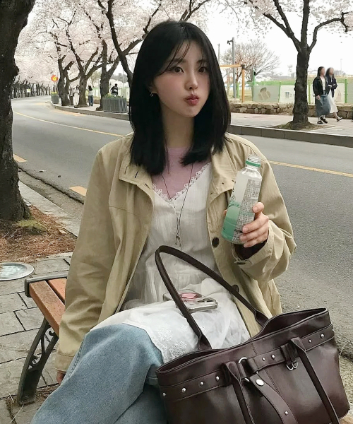 RAIMENT（レイメント）の「Stud Strap Boat Bag_Red Brown（ショルダーバッグ・レディース・その他・FREE）」の8枚目の写真