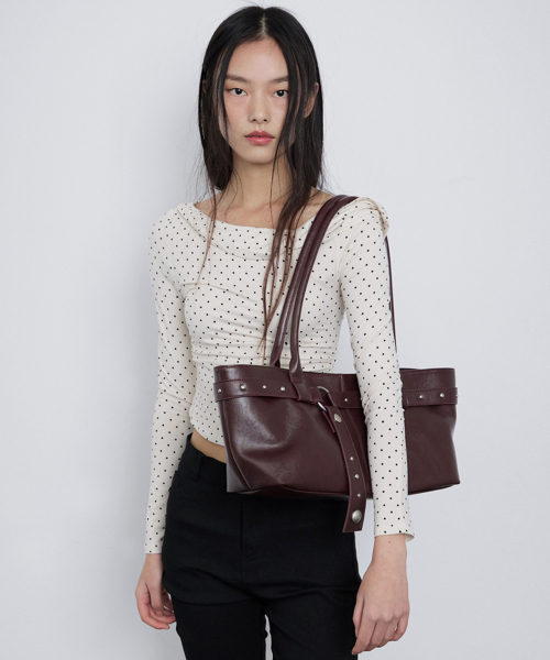 RAIMENT（レイメント）の「Stud Strap Boat Bag_Red Brown（ショルダーバッグ・レディース・その他・FREE）」の11枚目の写真