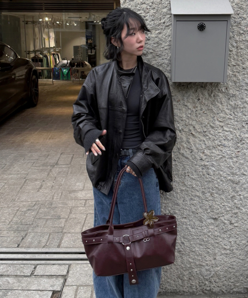 RAIMENT（レイメント）の「Stud Strap Boat Bag_Red Brown（ショルダーバッグ・レディース・その他・FREE）」の14枚目の写真