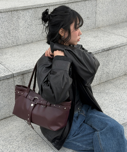RAIMENT（レイメント）の「Stud Strap Boat Bag_Red Brown（ショルダーバッグ・レディース・その他・FREE）」の15枚目の写真