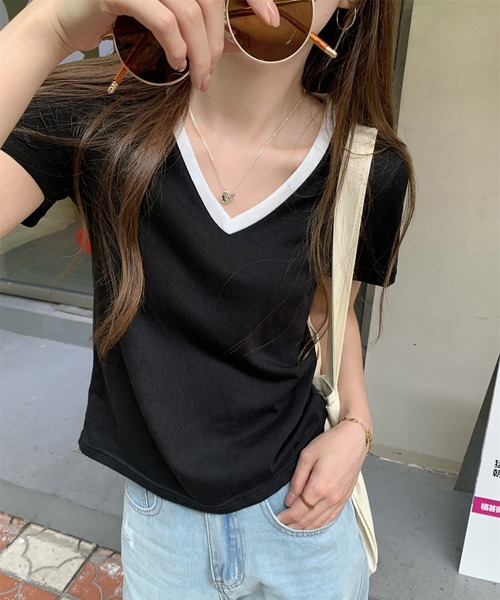 Girly Doll（ガーリードール）の「配色VネックTシャツ（Tシャツ/カットソー・レディース・ホワイト/ブラック・M/L）」の11枚目の写真