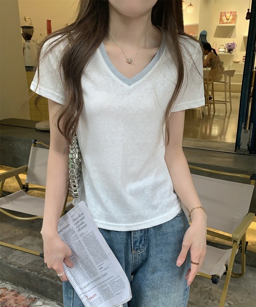 Girly Doll（ガーリードール）の「配色VネックTシャツ（Tシャツ/カットソー・レディース・ホワイト/ブラック・M/L）」の16枚目の写真