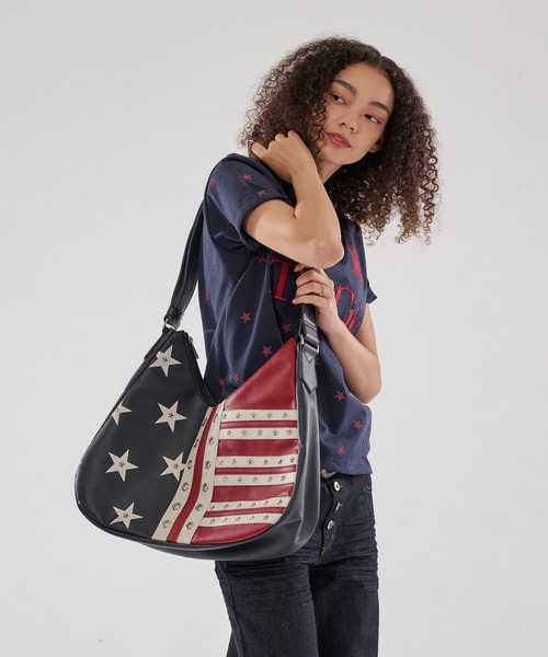 WISH FOR EVER(ウィッシュフォーエバー)の「STAR STUDS FLAG SHOULDER BAG/スタースタッズフラッグショルダーバッグ(ショルダーバッグ・メンズ・ネイビー/ブラック・ONE SIZE)」の10枚目の写真