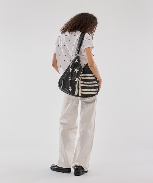 WISH FOR EVER(ウィッシュフォーエバー)の「STAR STUDS FLAG SHOULDER BAG/スタースタッズフラッグショルダーバッグ(ショルダーバッグ・メンズ・ネイビー/ブラック・ONE SIZE)」の8枚目の写真