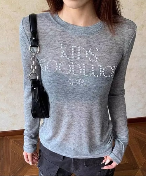 AsheKsha(アシクシャ)の「アメリカンレトロアルファベットスリム長袖Tシャツ(Tシャツ/カットソー・レディース・グレー/ブラック・M)」の1枚目の写真