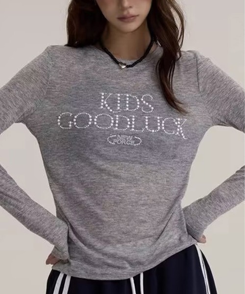 AsheKsha(アシクシャ)の「アメリカンレトロアルファベットスリム長袖Tシャツ(Tシャツ/カットソー・レディース・グレー/ブラック・M)」の6枚目の写真