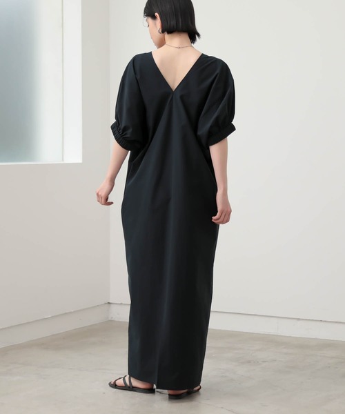 for/c(フォーシー)の「ボリュームスリーブワンピース【サスティナブル】(ワンピース・レディース・ネイビー/ブラック/ブラウン・TM/L/M/PM)」の8枚目の写真