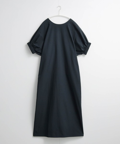 for/c(フォーシー)の「ボリュームスリーブワンピース【サスティナブル】(ワンピース・レディース・ネイビー/ブラック/ブラウン・TM/L/M/PM)」の18枚目の写真