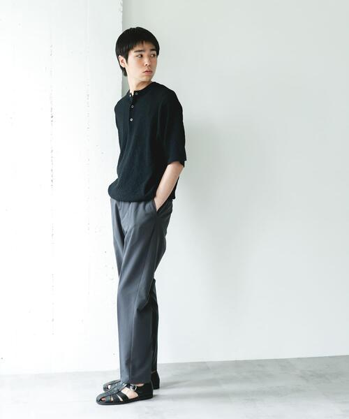 URBAN RESEARCH DOORS(アーバンリサーチドアーズ)の「『吸水速乾/防シワ/イージーケア/UVカット』DRYMIX カノコ ショートスリーブヘンリーネックニット(ニット/セーター・メンズ・ブラック/グレー・MEDIUM/LARGE)」の8枚目の写真
