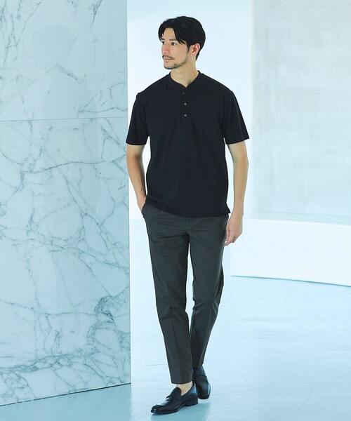 ABAHOUSE GRAY(アバハウスグレイ)の「【SMART CLOSET】シルケット天竺 キーヘンリーネック Tシャツ / 接触冷感 / 遮熱(Tシャツ/カットソー・メンズ・グリーン/ネイビー/ブラック/ホワイト/グレイッシュベージュ・44/50/46/48)」の6枚目の写真
