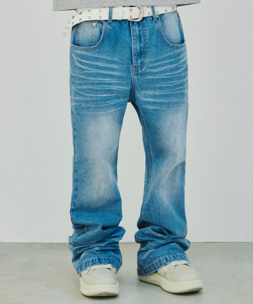 SCALLYWAG（スカリーワグ）の「エンボスセギングフレアジーンズ[ライトインディゴ]（デニムパンツ・レディース・その他・SMALL/MEDIUM/LARGE/X-LARGE）」の6枚目の写真