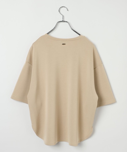 BAYFLOW（ベイフロー）の「[接触冷感/吸水速乾/UVカット/汗染み防止]ファンクションフィブリル半袖Tシャツ（Tシャツ/カットソー・レディース・テラコッタ/グレイッシュベージュ/チャコール・FREE）」の4枚目の写真