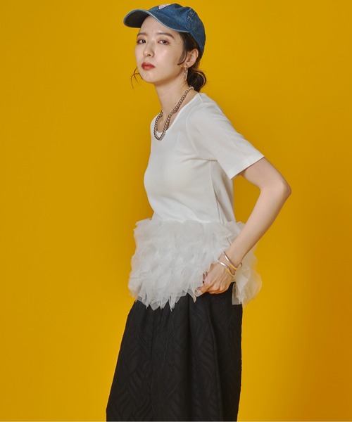 terrace（テラス）の「ティアードチュールドッキングTシャツ（Tシャツ/カットソー・レディース・ベージュ/ブラック/オレンジ/オフホワイト・FREE）」の10枚目の写真