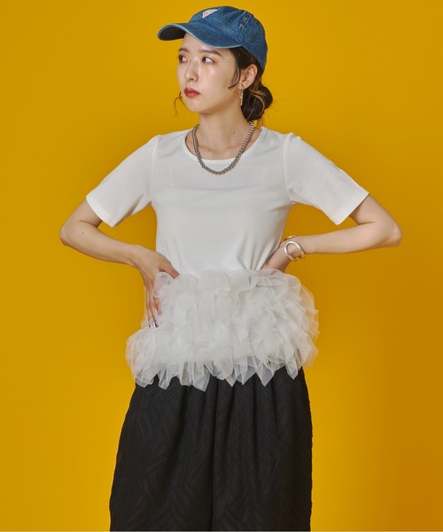 terrace（テラス）の「ティアードチュールドッキングTシャツ（Tシャツ/カットソー・レディース・ベージュ/ブラック/オレンジ/オフホワイト・FREE）」の5枚目の写真