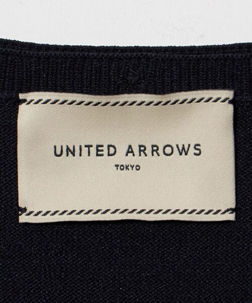 UNITED ARROWS(ユナイテッドアローズ)の「4WAY ボウタイレース ショートスリーブ ニット(ニット/セーター・レディース・ダークグレー/オフホワイト/ネイビー・FREE)」の17枚目の写真