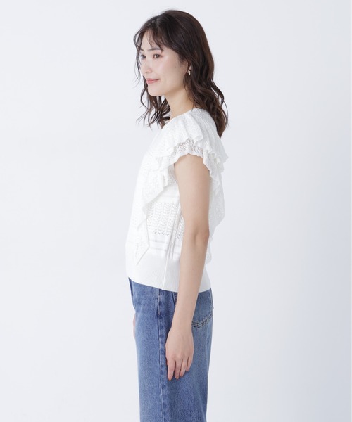 NATURAL BEAUTY BASIC(ナチュラルビューティーベーシック)の「レースフリルミックスニット(ニット/セーター・レディース・ブラック/オフホワイト/バーガンディー・フリ-)」の11枚目の写真