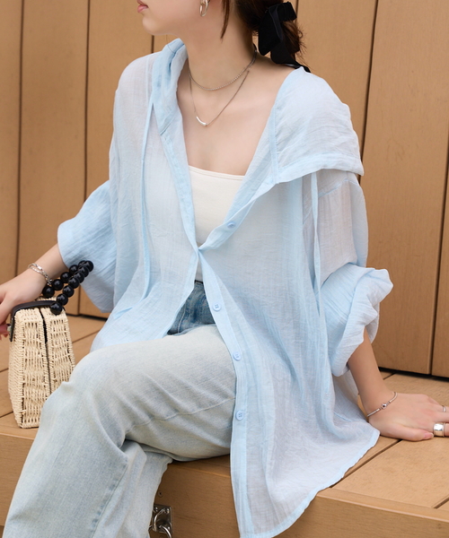 KOBE LETTUCE(コウベレタス)の「シアーロングシャツパーカー(シャツ/ブラウス・レディース・ブラック/ホワイト/ブルー・M)」の3枚目の写真