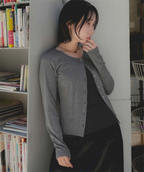 miette(ミエット)の「レイヤード風長袖トップス(Tシャツ/カットソー・レディース・クリーム/チャコール/ブラック・S/M/L)」の22枚目の写真