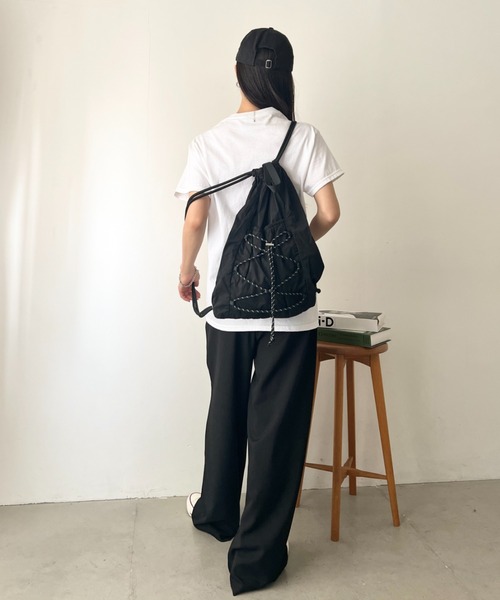 NATURALIST（ナチュラリスト）の「ナイロン バンジーコードナップサック/軽量/撥水（バックパック/リュック・レディース・グレー/ブラック/ベージュ/カーキ・FREE）」の8枚目の写真