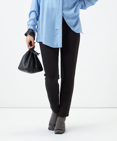 NOLLEY’S(ノーリーズ)の「ウォッシャブルStretch Zipレギンスパンツ(その他パンツ・レディース・ブラック・38/36)」の1枚目の写真