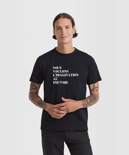 agnes b.(アニエスベー)の「プリント コットン 半袖 Tシャツ "Nous voulons l'imagination au pouvoir"(Tシャツ/カットソー・レディース・ブラック・S/XL/M)」の2枚目の写真
