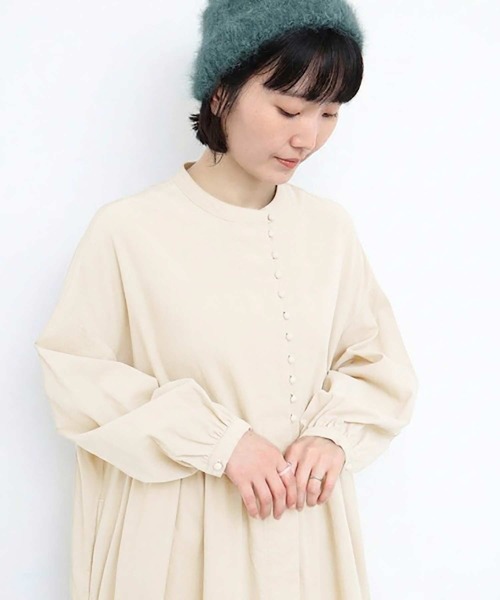 l'atelier du savon（アトリエドサボン）の「シャツコール　ころころボタンロングワンピース（ワンピース・レディース・サックスブルー/ボルドー/ピンク/アイボリー・FREE）」の9枚目の写真