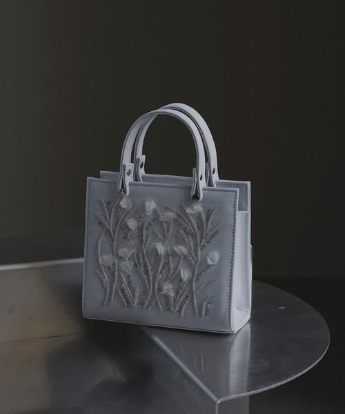 RUIRUE BOUTIQUE(ルイルエブティック)の「ボタニカル ビジュー ハンドバッグ | レディースバッグ・結婚式バッグ・パーティー用バッグ・オケージョンバッグ・フォーマルバッグ・パーティーバッグ・鞄・ハンドバック・ショルダーバッグ(ハンドバッグ・レディース・ベージュ/シルバー/ブラック・FREE)」の3枚目の写真