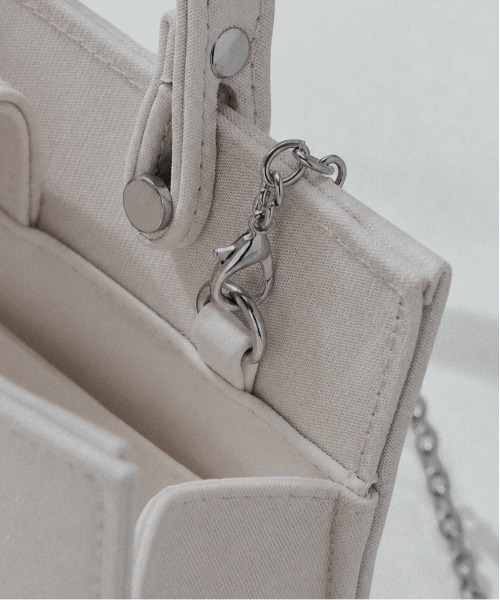 RUIRUE BOUTIQUE(ルイルエブティック)の「ボタニカル ビジュー ハンドバッグ | レディースバッグ・結婚式バッグ・パーティー用バッグ・オケージョンバッグ・フォーマルバッグ・パーティーバッグ・鞄・ハンドバック・ショルダーバッグ(ハンドバッグ・レディース・ベージュ/シルバー/ブラック・FREE)」の16枚目の写真
