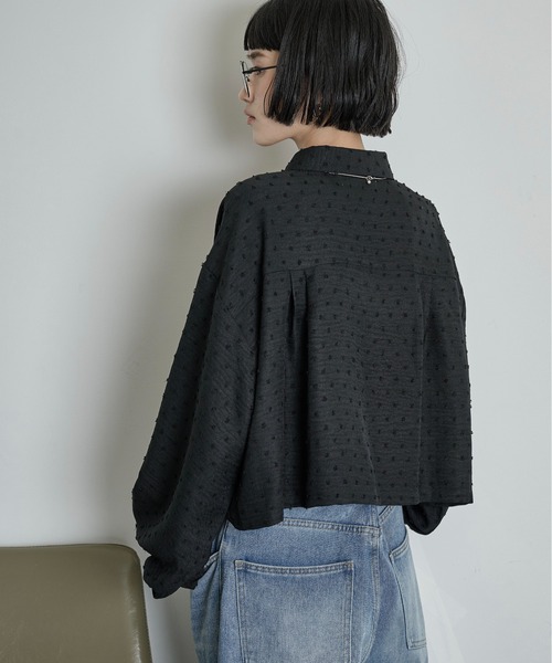 THE YOn(ザヨン)の「ドビードットクロップドポケットシャツ(シャツ/ブラウス・レディース・ブラウン/ブラック/プラム・FREE)」の8枚目の写真