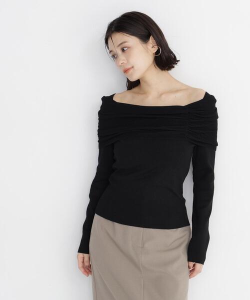 NATURAL BEAUTY BASIC(ナチュラルビューティーベーシック)の「アシメオフショルニット(ニット/セーター・レディース・ブラウン/ブラック/オフホワイト・フリ-)」の6枚目の写真